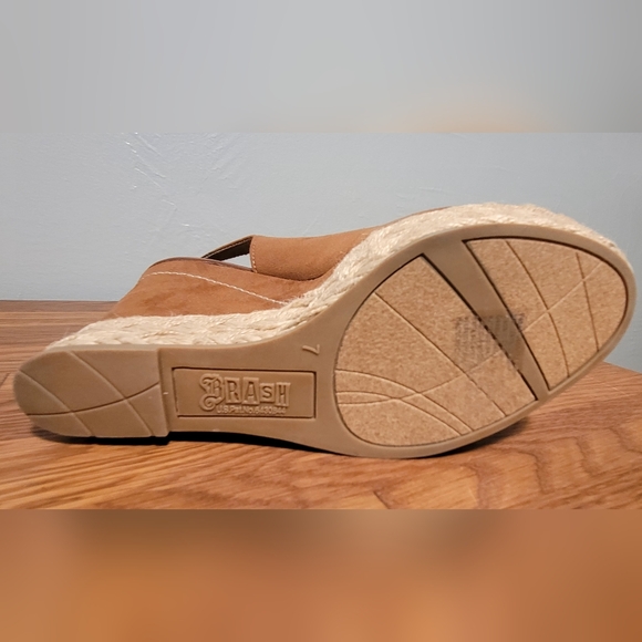 NWT IN BOX Brash Wedges - Picture 4 of 5